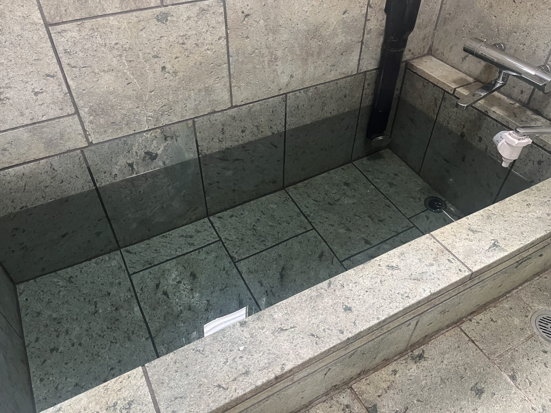ぬる湯