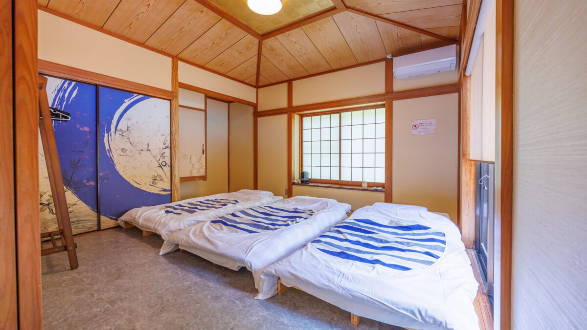 寝室３